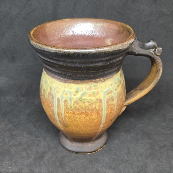 Studio Pottery Drip Glaze Thumb Grip Handle Footed Mug Cup Signed - Picture 2 of 15